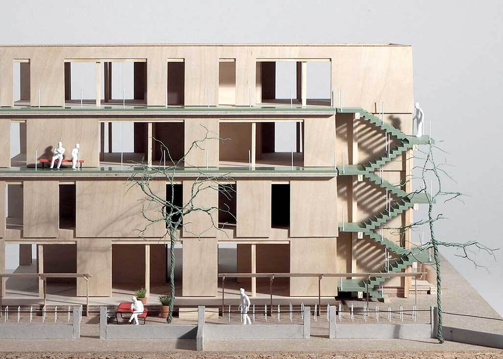 blum-b-7.jpg Zoom: blum-b-7.jpg